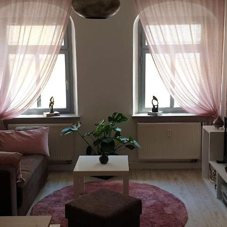 Ferienwohnung Omars Oase Pulsnitz Exterior foto