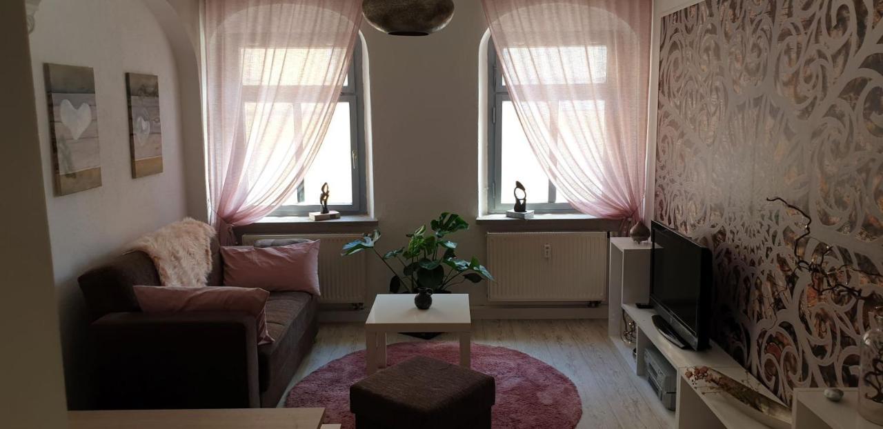 Ferienwohnung Omars Oase Pulsnitz Exterior foto